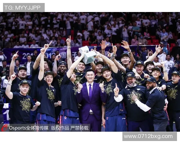 2012年CBA季后赛广东队与北京队激战回顾及精彩瞬间分析