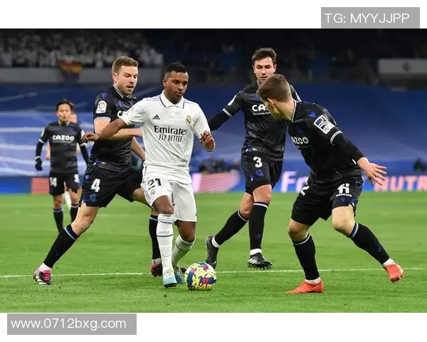 2013年巴萨与皇马经典对决回顾球迷心中的永恒经典之战