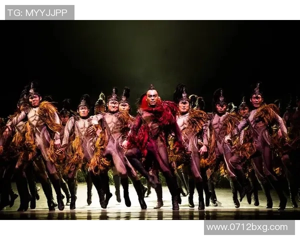 张大钟:从传统工艺到现代艺术的跨越与传承之路 张大钟:从传统工艺到现代艺术的跨越与传承之路