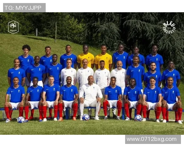 法国U21对决精彩回顾年轻球员展现潜力与激情的比赛分析