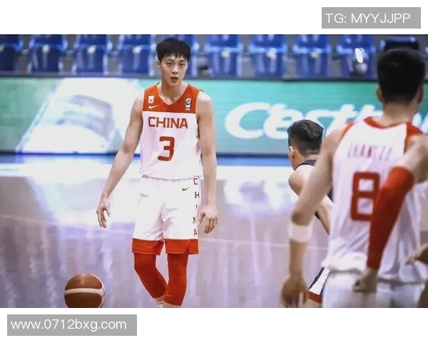 胡明轩的篮球之路：从少年梦想到国家队的荣耀与挑战