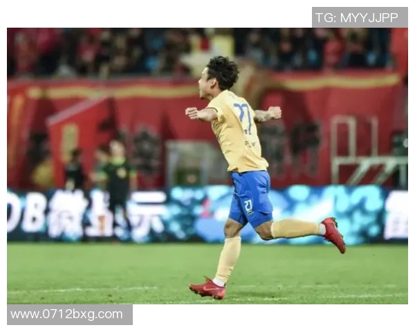 四川与吉林激战正酣双方球员全力以赴争夺胜利荣耀