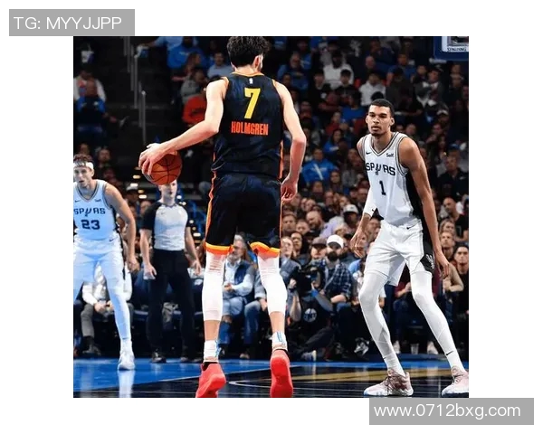 霍姆格伦复出首战表现惊艳七次盖帽助力雷霆重建圆满成功