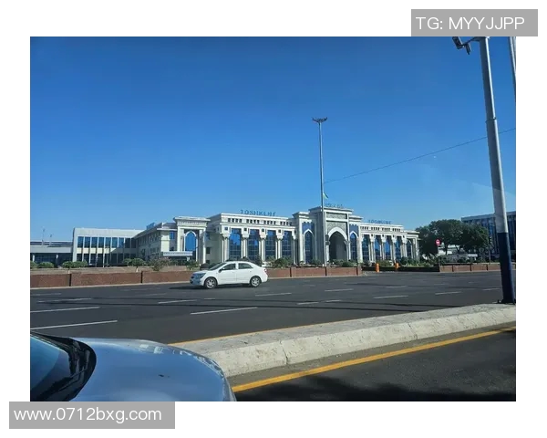 塔什干火车与纳萨夫的激烈对决揭示乌兹别克足球的未来潜力与挑战